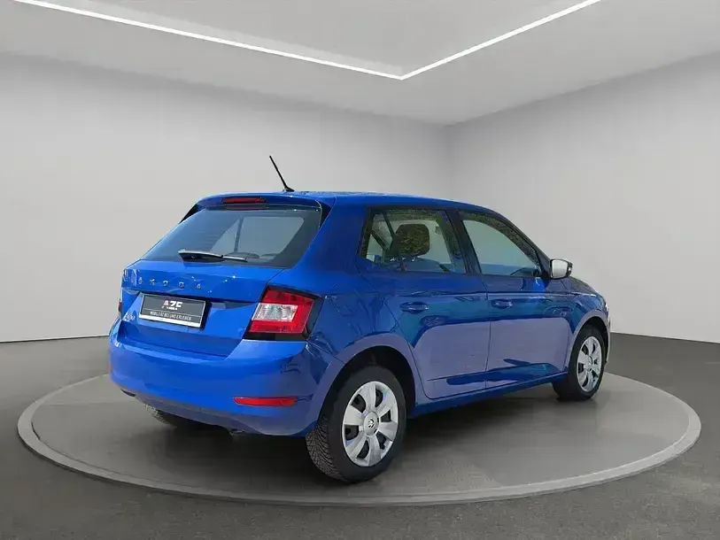 Second-hand Skoda Fabia Active 60 CP (44 kW) 2020 Albastru Hatchback