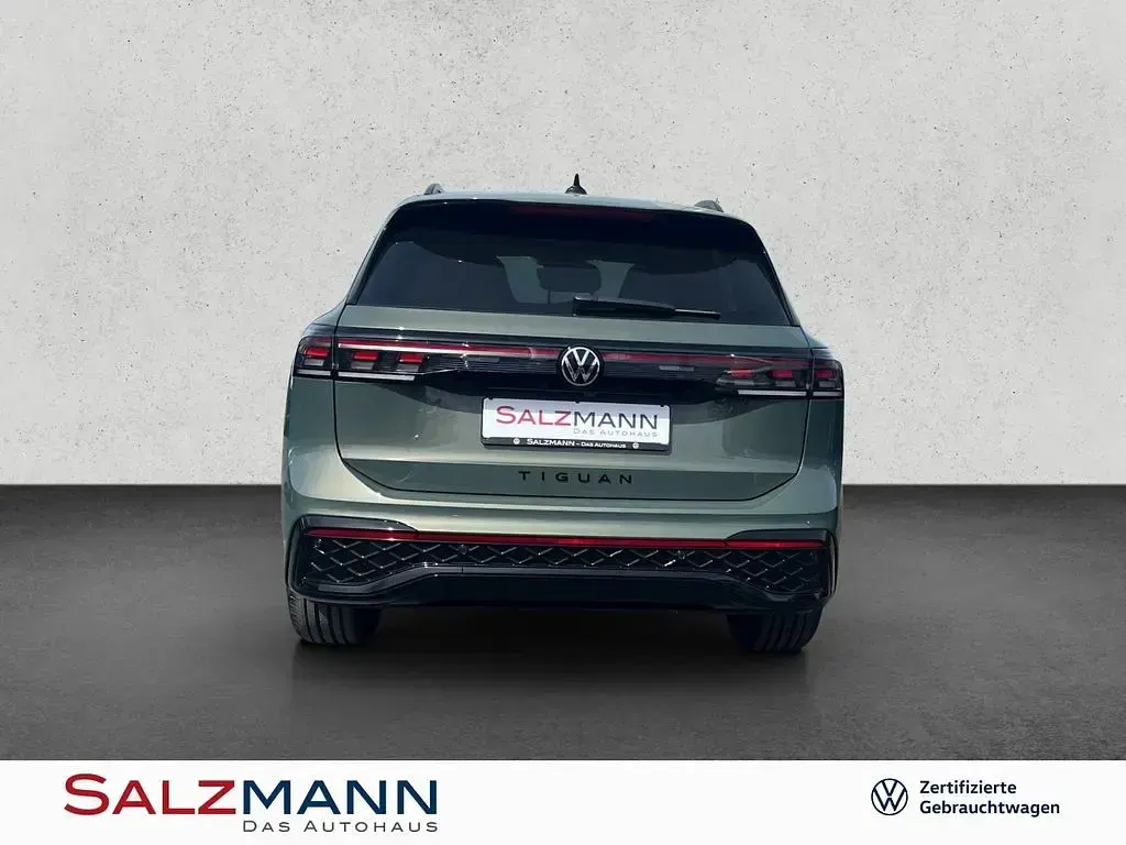Neu VW Tiguan R-line 150 PS (110 kW) 2026 Grün SUV
