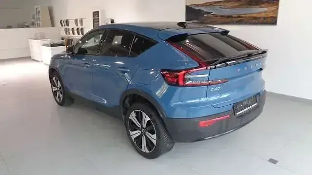 Używany Volvo C40 Plus 169 kW (231 KM) 2023 Niebieski SUV