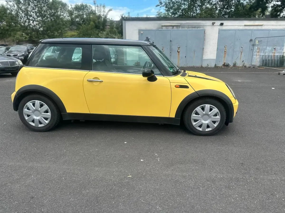 Gebraucht Mini Cooper 120 PS (88 kW) 2003 Gelb Kleinwagen
