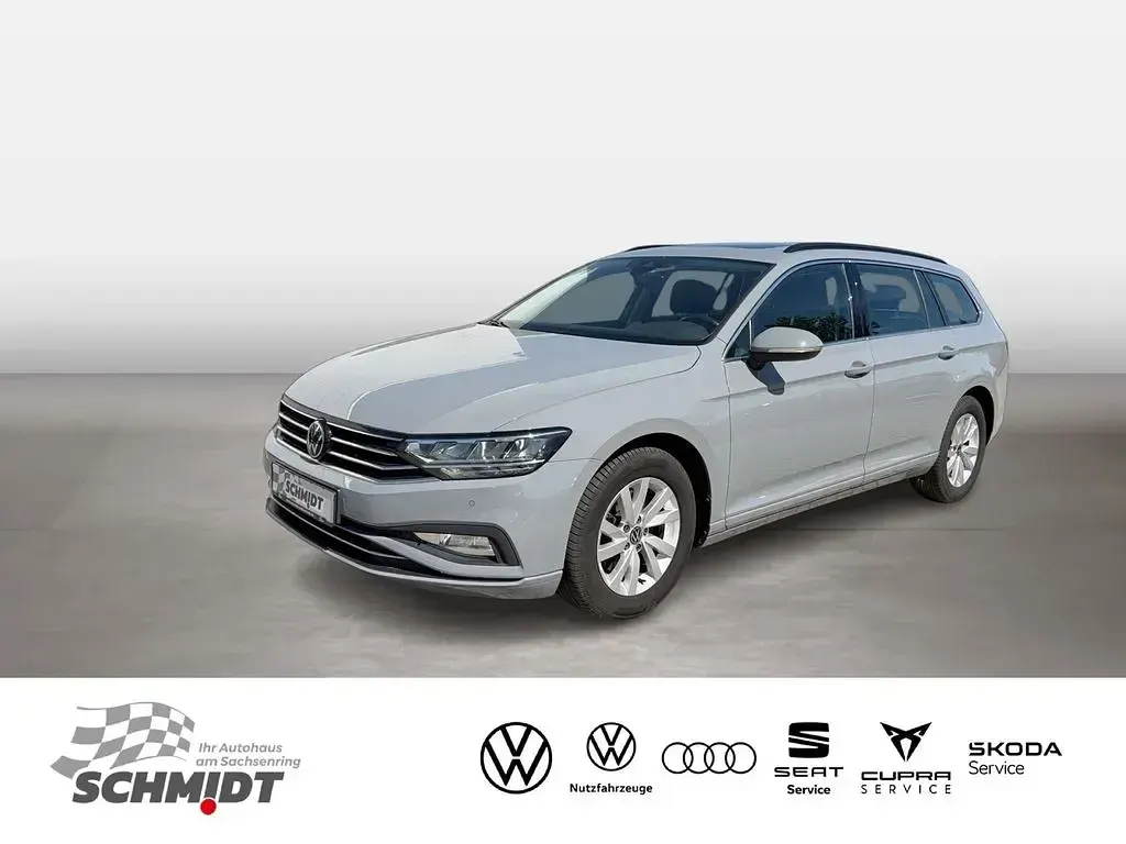 Gebraucht VW Passat Business 150 PS (110 kW) 2023 Grau Kombi