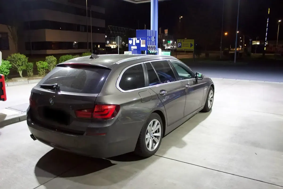 Gebraucht BMW 520 184 PS (135 kW) 2013 Braun Kombi