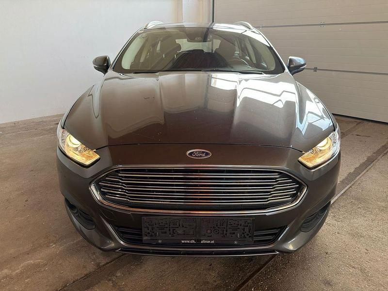 Gebraucht Ford Mondeo Trend 120 PS (88 kW) 2019 Grau Limousine