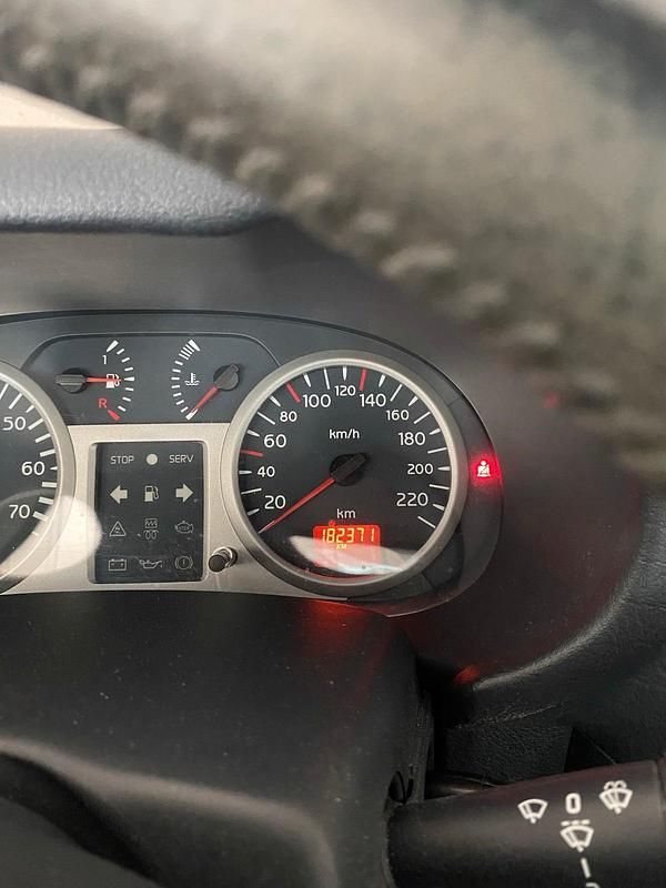 Silber Gebraucht 2003 Renault Clio II Kleinwagen | 500 € (Superpreis) - Bild 1/4