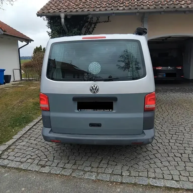 Gebraucht VW T5 102 PS (75 kW) 2010 Silber Van