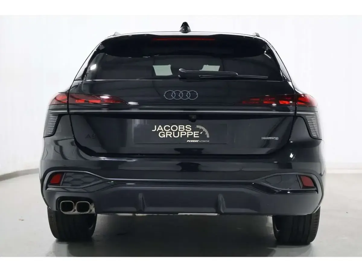 Neu Audi A6 Edition .1 299 PS (219 kW) 2026 Schwarz Kombi