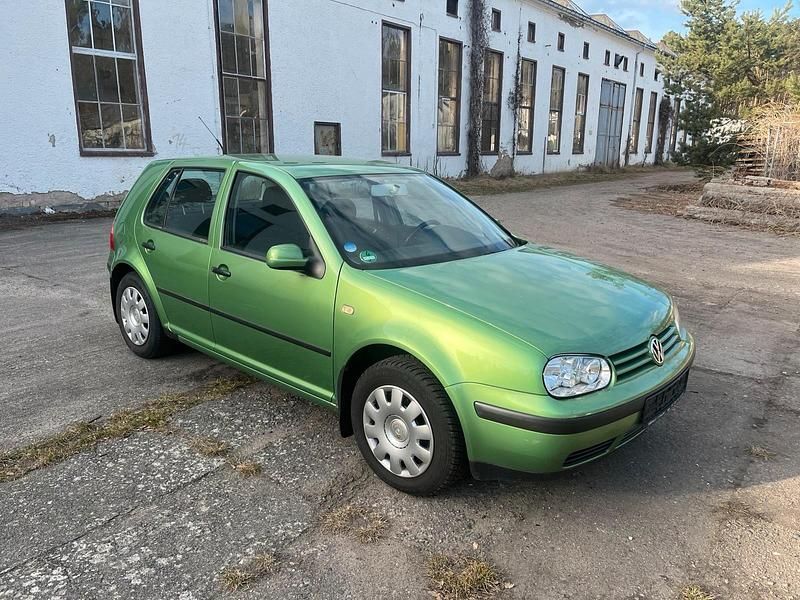 Gebraucht VW Golf III 75 PS (55 kW) 1999 Grün Limousine