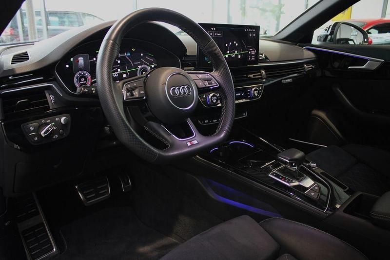 Gebraucht Audi A4 Exclusive 204 PS (150 kW) 2024 Weiß Kombi