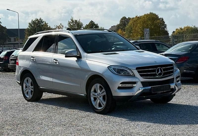 Gebraucht Mercedes ML250 204 PS (150 kW) 2014 Silber SUV