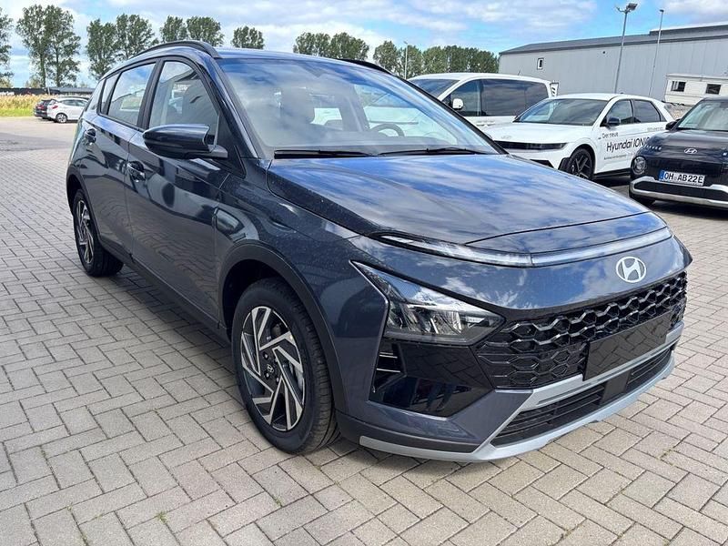 Neu Hyundai Bayon Trend 101 PS (74 kW) 2025 Grau SUV