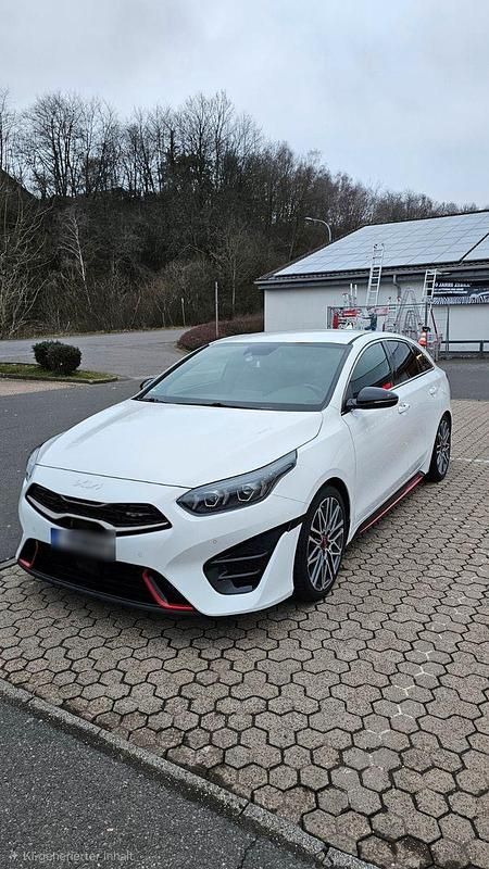 Używany Kia ProCeed GT 204 KM (150 kW) 2022 Biały Kombi