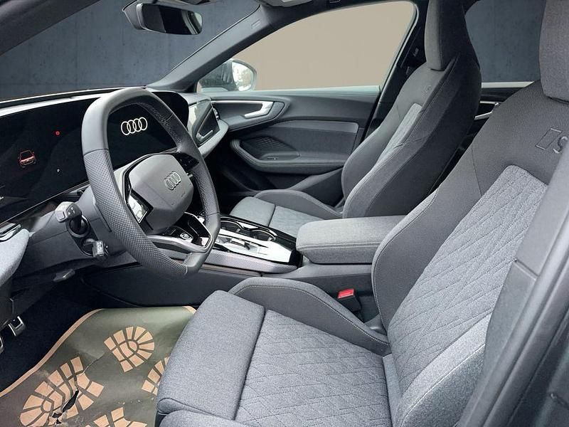 Gebraucht Audi A5 S-Line 204 PS (150 kW) 2025 Grau Kombi