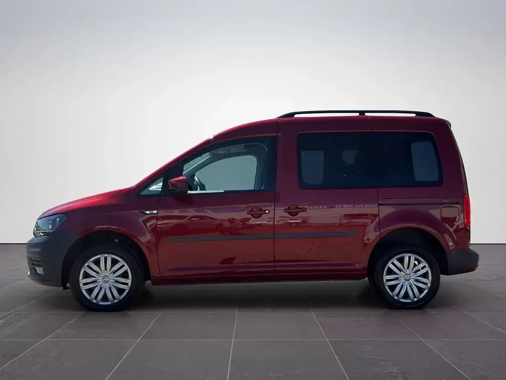 Gebraucht VW Caddy Trendline 150 PS (110 kW) 2017 Rot Van / Kleinbus