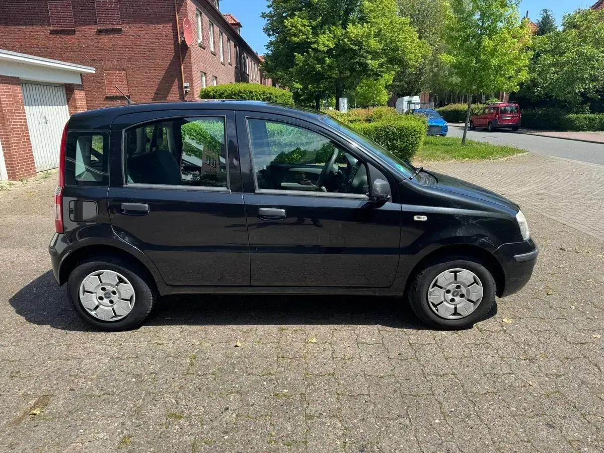 Używany Fiat Panda 54 KM (39 kW) 2008 Czarny Hatchback