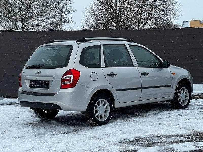 Gebraucht Lada Kalina 87 PS (63 kW) 2015 Grau Kombi