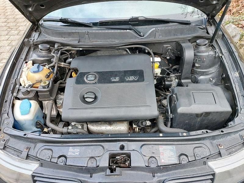 Gebraucht Seat Leon 105 PS (77 kW) 2002 Schwarz Kleinwagen