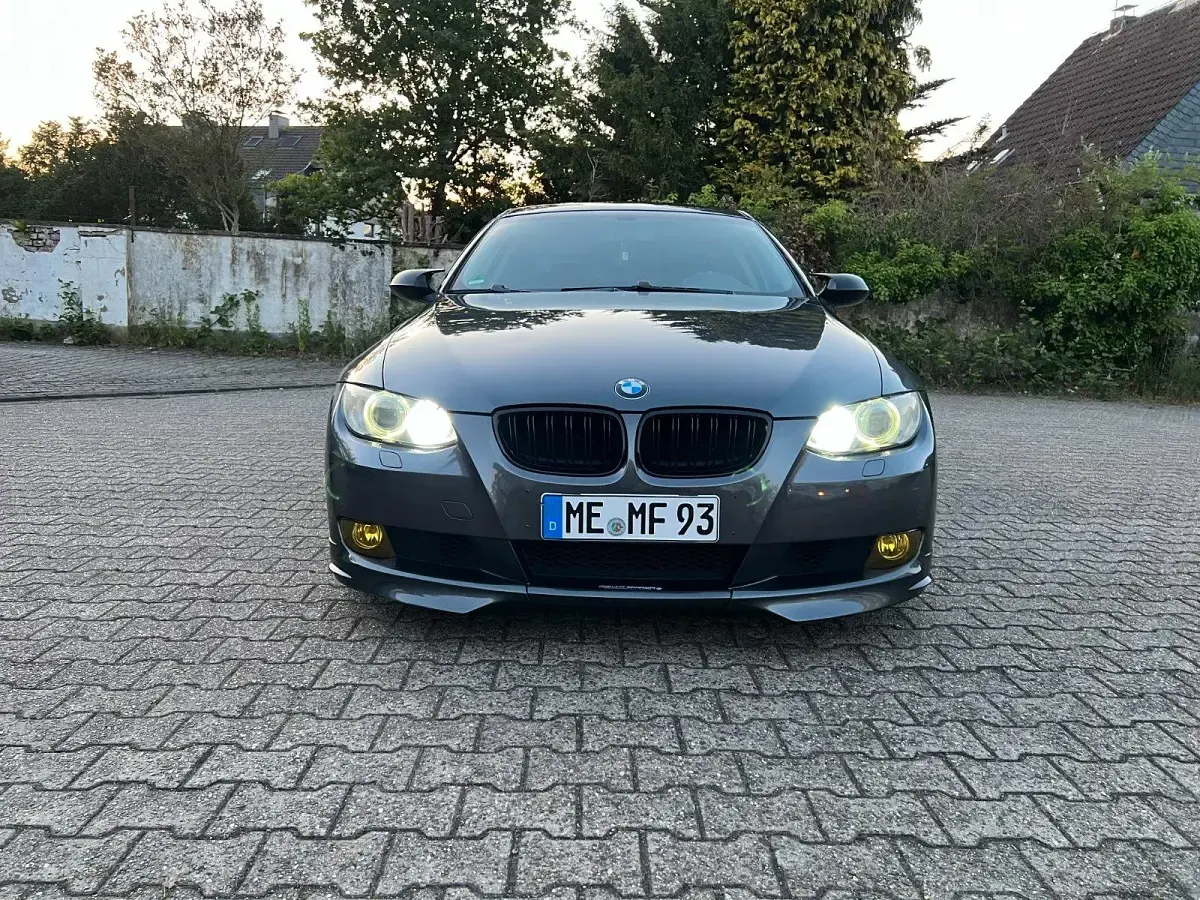 Gebraucht BMW 325 Performance 218 PS (160 kW) 2007 Grau Coupé