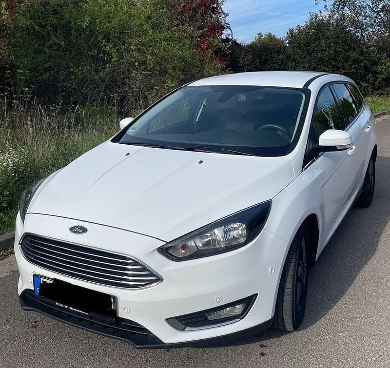 Gebraucht Ford Focus Titanium 150 PS (110 kW) 2017 Weiß Kombi