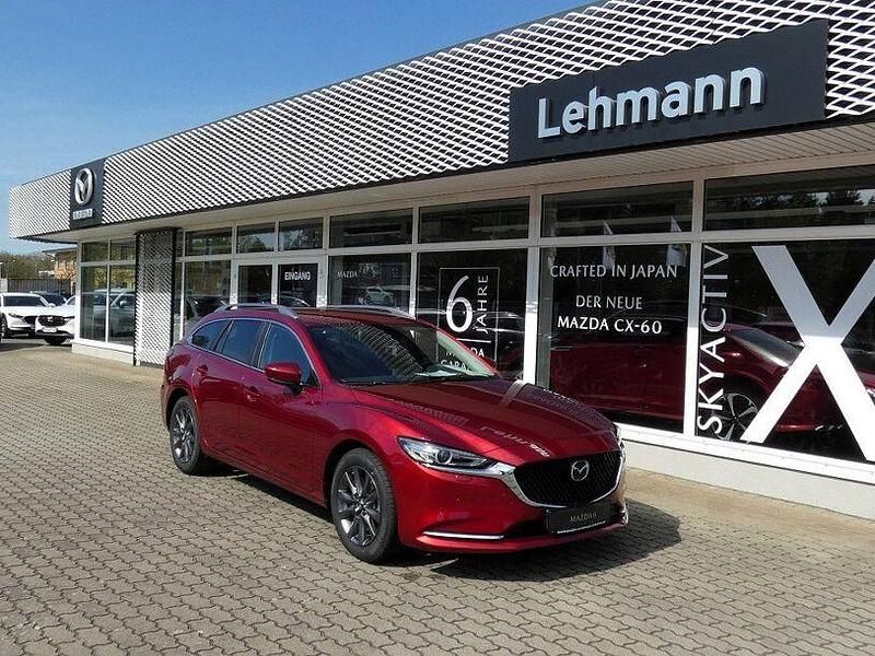 Soul red crystal Gebraucht 2023 Mazda 6 Center-Line Kombi | 31.490 € (Fairer Preis) - Bild 1/4