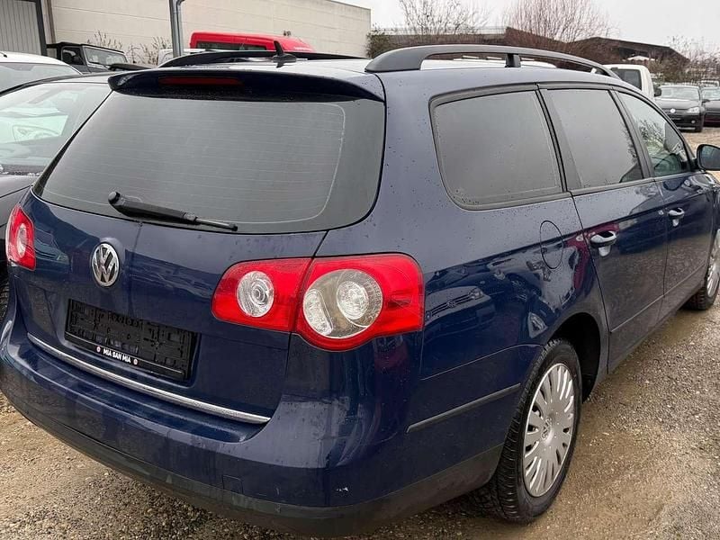 Gebraucht VW Passat Highline 140 PS (102 kW) 2006 Blau Kombi