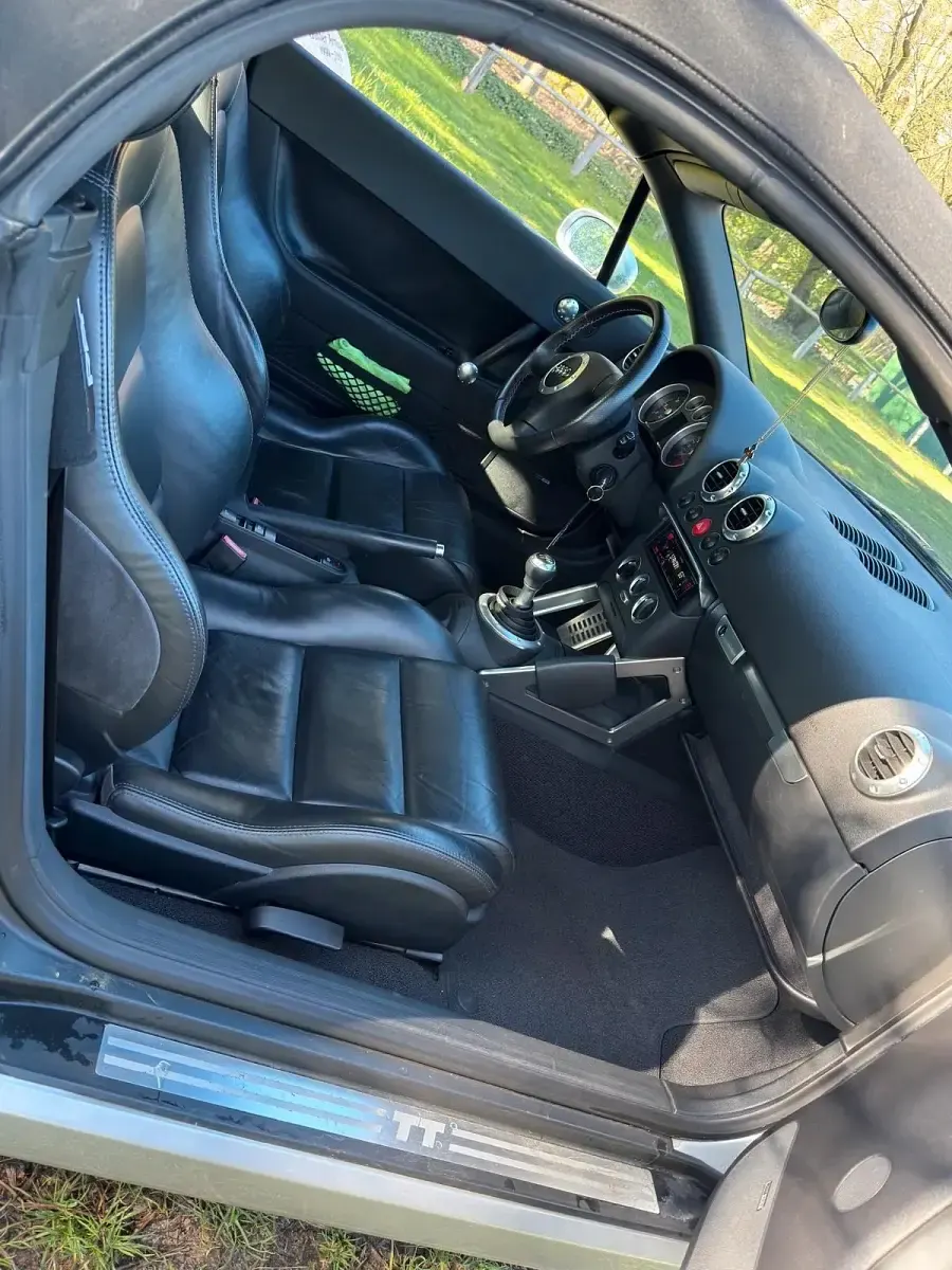 Gebraucht Audi TT Roadster 180 PS (132 kW) 2001 Silber Cabrio