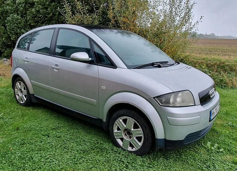 Silber Gebraucht 2001 Audi A2 Kleinwagen | 890 € (Superpreis) - Bild 1/4
