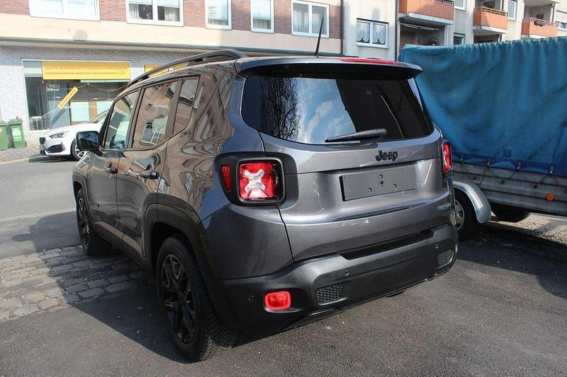 Gebraucht Jeep Renegade Night Eagle 120 PS (88 kW) 2017 Grau SUV