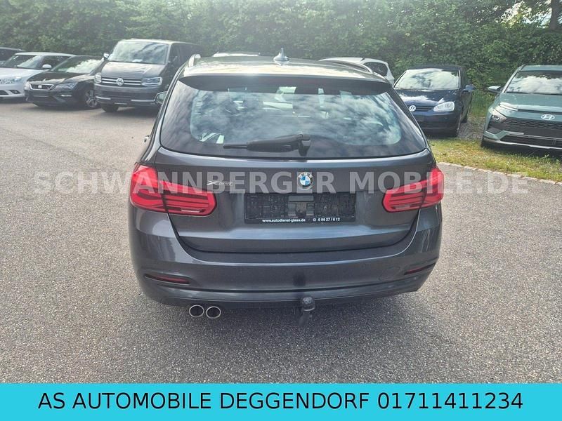 Gebraucht BMW 320 Advantage 190 PS (139 kW) 2018 Grau Kombi