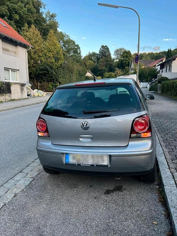 Grau Gebraucht 2008 VW Polo Kleinwagen | 1.650 € (Fairer Preis) - Bild 1/4