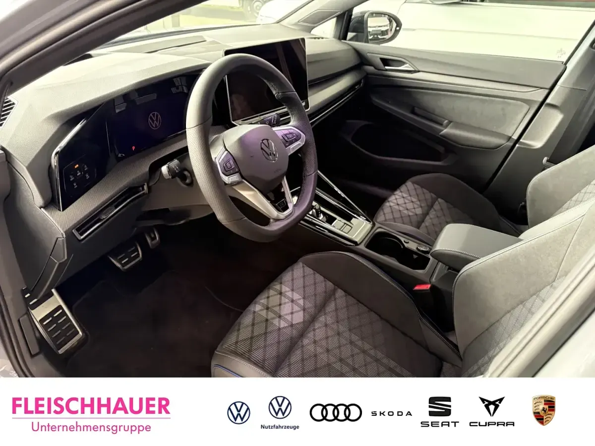 Gebraucht VW Golf VIII Goal 150 PS (110 kW) 2025 Weiss Limousine