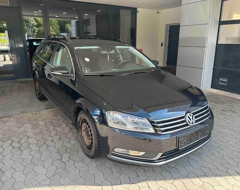 Gebraucht VW Passat Highline 160 PS (117 kW) 2011 Schwarz Limousine