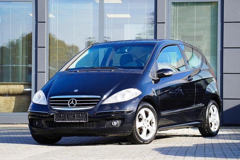 Schwarz Gebraucht 2006 Mercedes A150 Van / Kleinbus | 2.480 € (Fairer Preis) - Bild 1/4