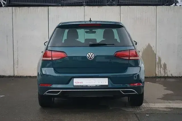 Gebraucht VW Golf VII Highline 150 PS (110 kW) 2017 Dunkelgrün Limousine