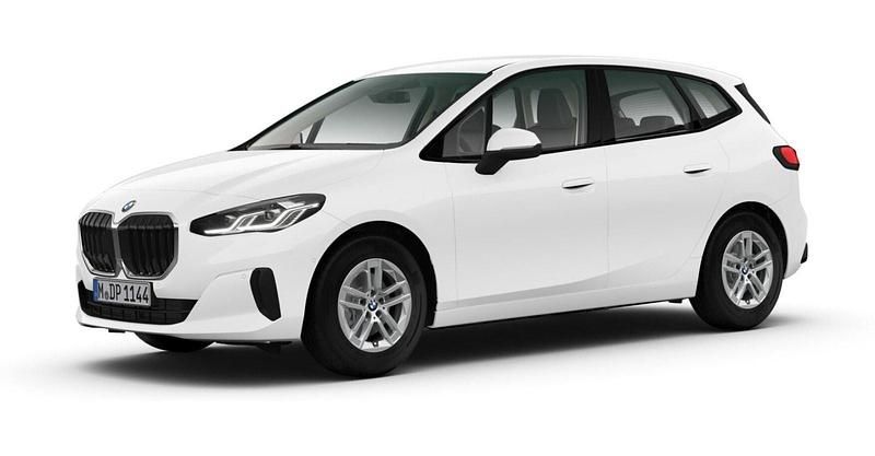 Weiß Gebraucht 2025 BMW 218 Active Tourer Luxury Line Van / Kleinbus | 30.506 € (Superpreis) - Bild 1/4