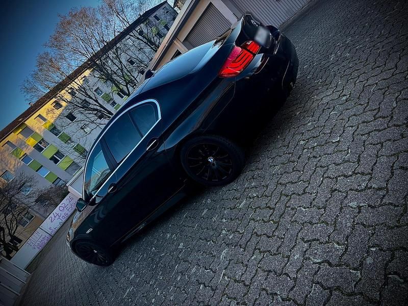 Gebraucht BMW 528 M Sport 258 PS (189 kW) 2011 Schwarz Limousine