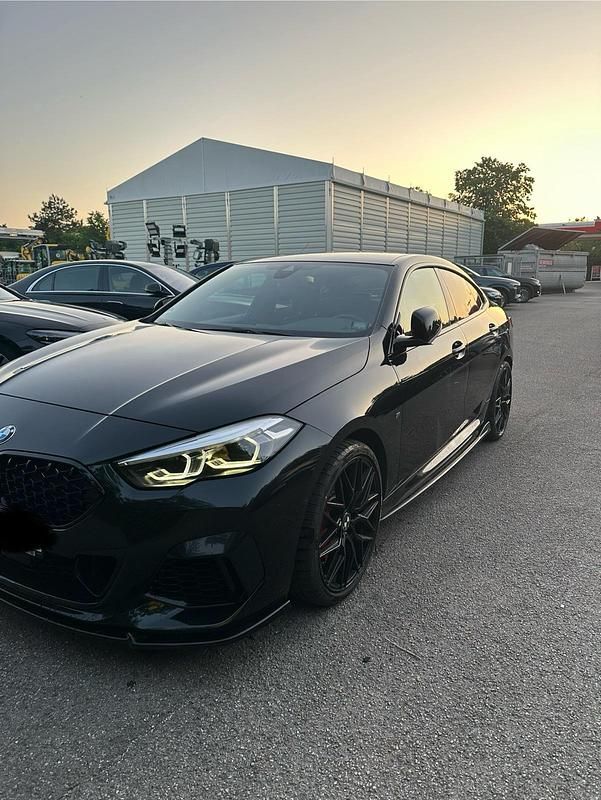 Schwarz Gebraucht 2022 BMW M235 Comfort Edition Coupé | 34.999 € (Fairer Preis) - Bild 1/4