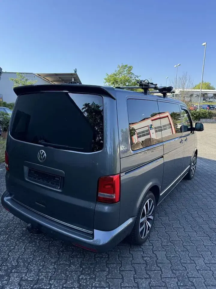 Gebraucht VW Multivan Highline 179 PS (131 kW) 2015 Van / Kleinbus