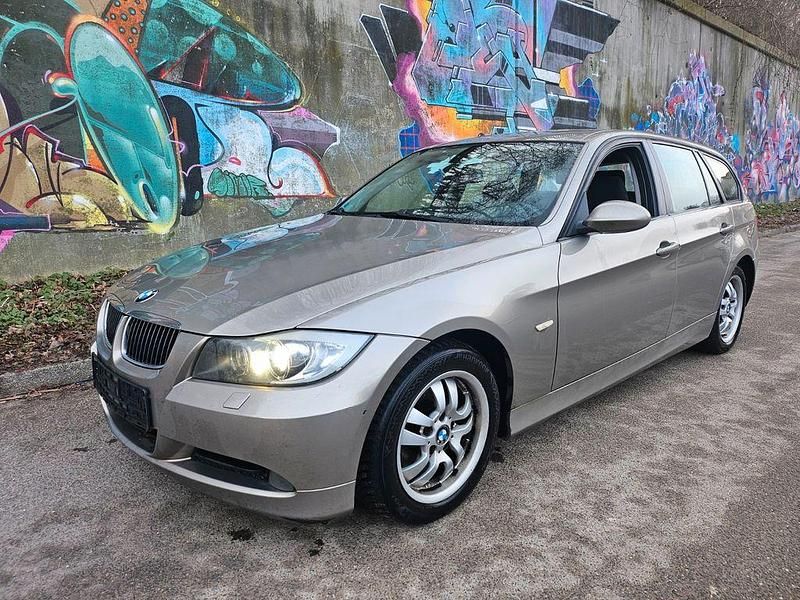Gebraucht BMW 320 Sport Line 177 PS (130 kW) 2008 Braun Kombi