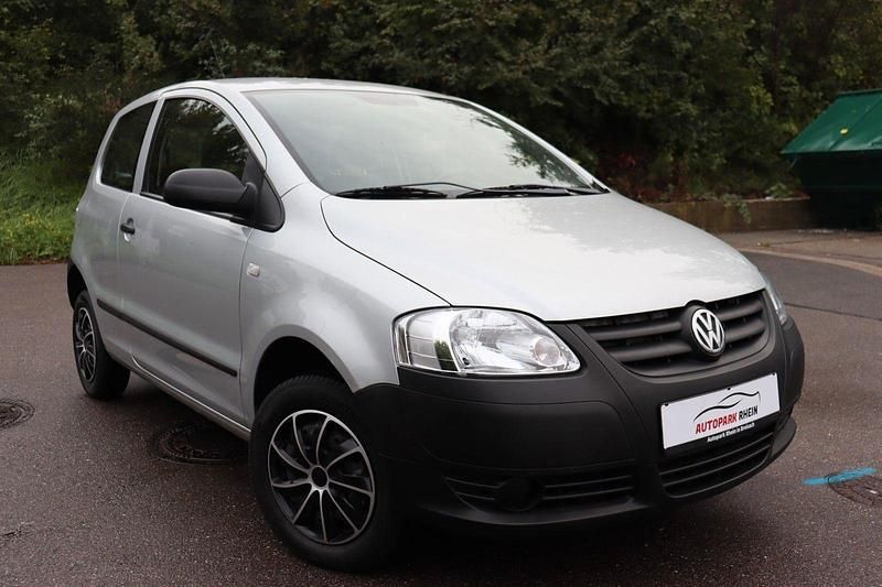Gebraucht VW Fox Basis 54 PS (39 kW) 2008 Silber Kleinwagen