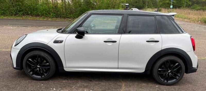 Andere außenfarben Gebraucht 2022 Mini John Cooper Works Kleinwagen | 25.990 € (Fairer Preis) - Bild 1/4