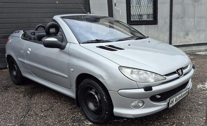 Gebraucht Peugeot 206 CC Platinum 109 PS (80 kW) 2003 Grau Cabrio