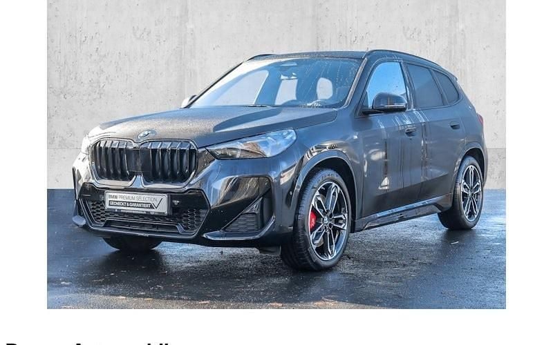 Schwarz Gebraucht 2024 BMW X1 Luxury Line SUV | 49.995 € (Superpreis) - Bild 1/4