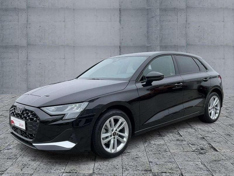 Gebraucht Audi A3 Advanced 150 PS (110 kW) 2025 Mythosschwarz metallic Limousine