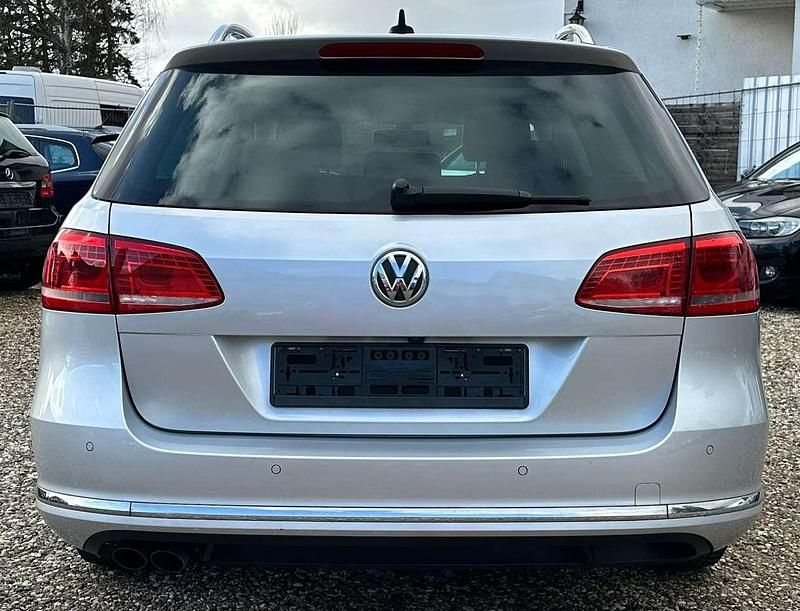 Gebraucht VW Passat Highline 170 PS (125 kW) 2012 Reflexsilber metallic Kombi