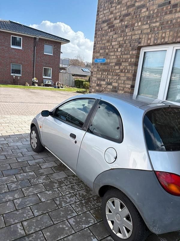 Usata Ford Ka 70 CV (51 kW) 2004 Argento Utilitaria