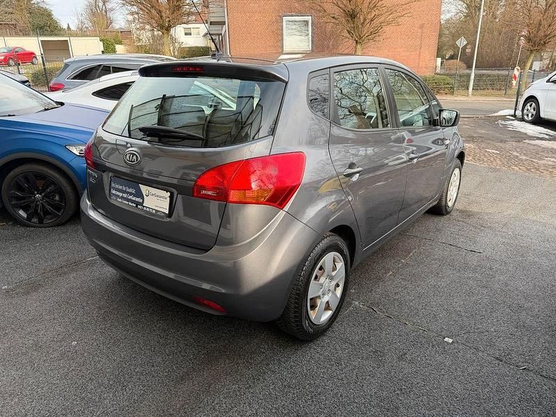 Gebraucht Kia Venga Vision 90 PS (66 kW) 2010 Grau Kleinwagen