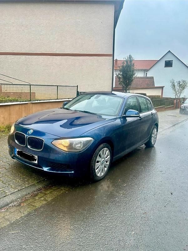 Blau Gebraucht 2011 BMW 116 Kleinwagen | 7.000 € (Superpreis) - Bild 1/4