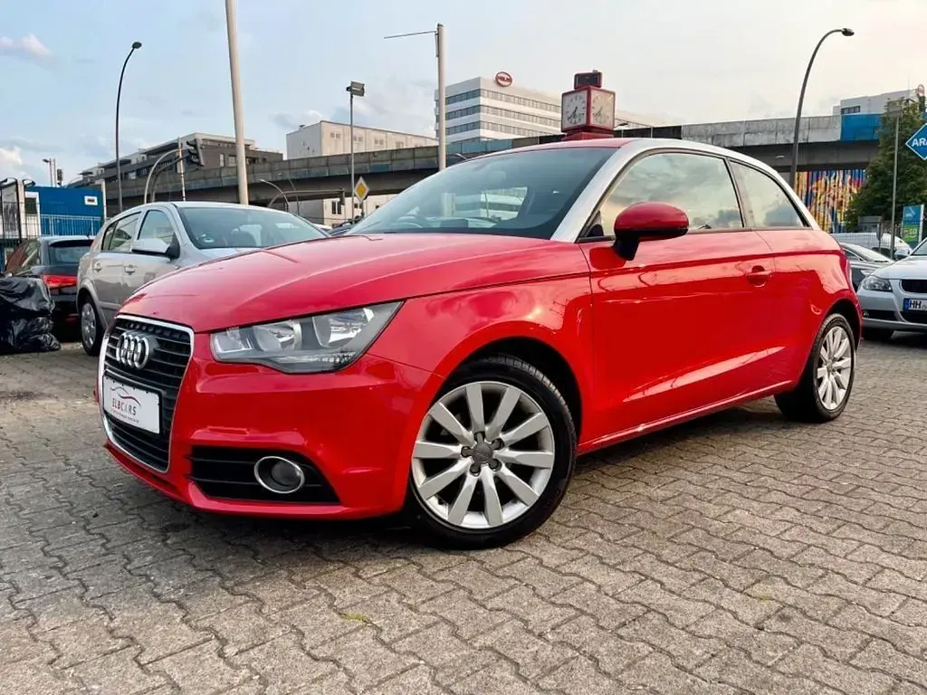 Gebraucht Audi A1 Sport 86 PS (63 kW) 2012 Rot Kleinwagen