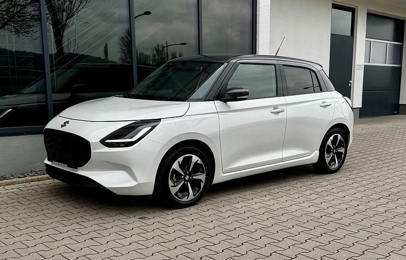 Gebraucht Suzuki Swift 83 PS (61 kW) 2025 Weiß Kleinwagen