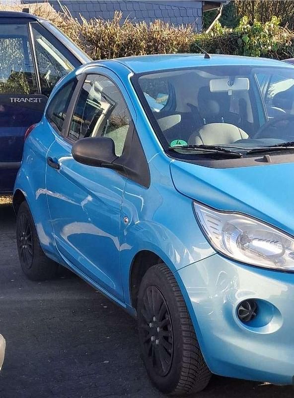 Gebraucht Ford Ka Trend 69 PS (50 kW) 2009 Scubablau Kleinwagen